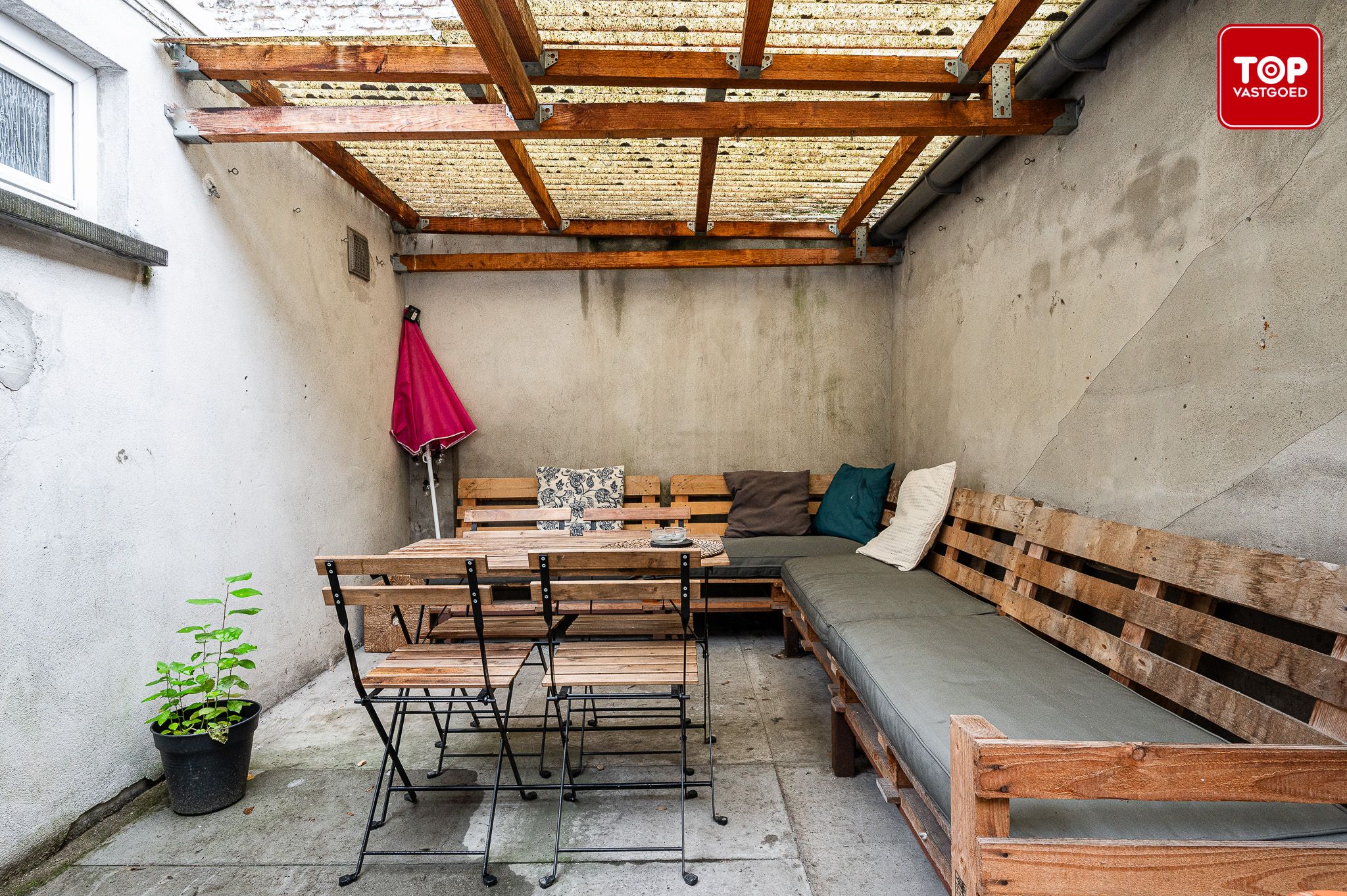 Instapklare woning met 3 slaapkamers en terras foto 25