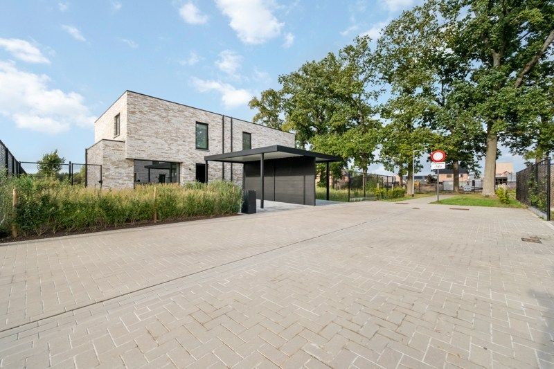 Nieuwbouwparel met comfort, rust en topligging foto 22