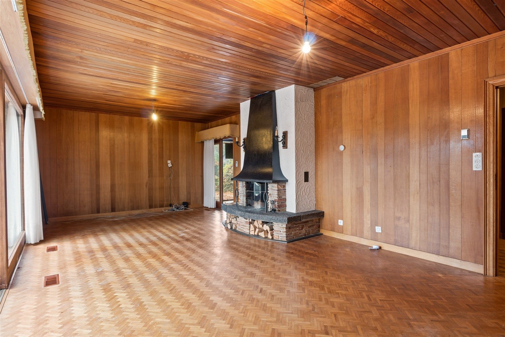 Gunstig gelegen open bebouwing met mooie tuin op een perceel van 2.212 m² foto 8