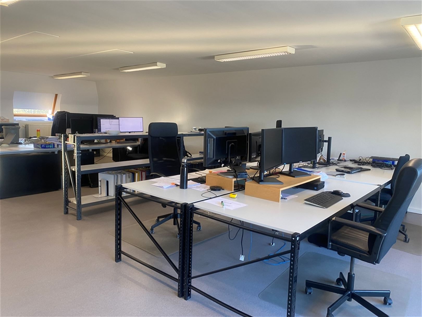 Comfortabele kantoren op zichtlocatie aan het klaverblad in Sint-Denijs-Westrem foto 3