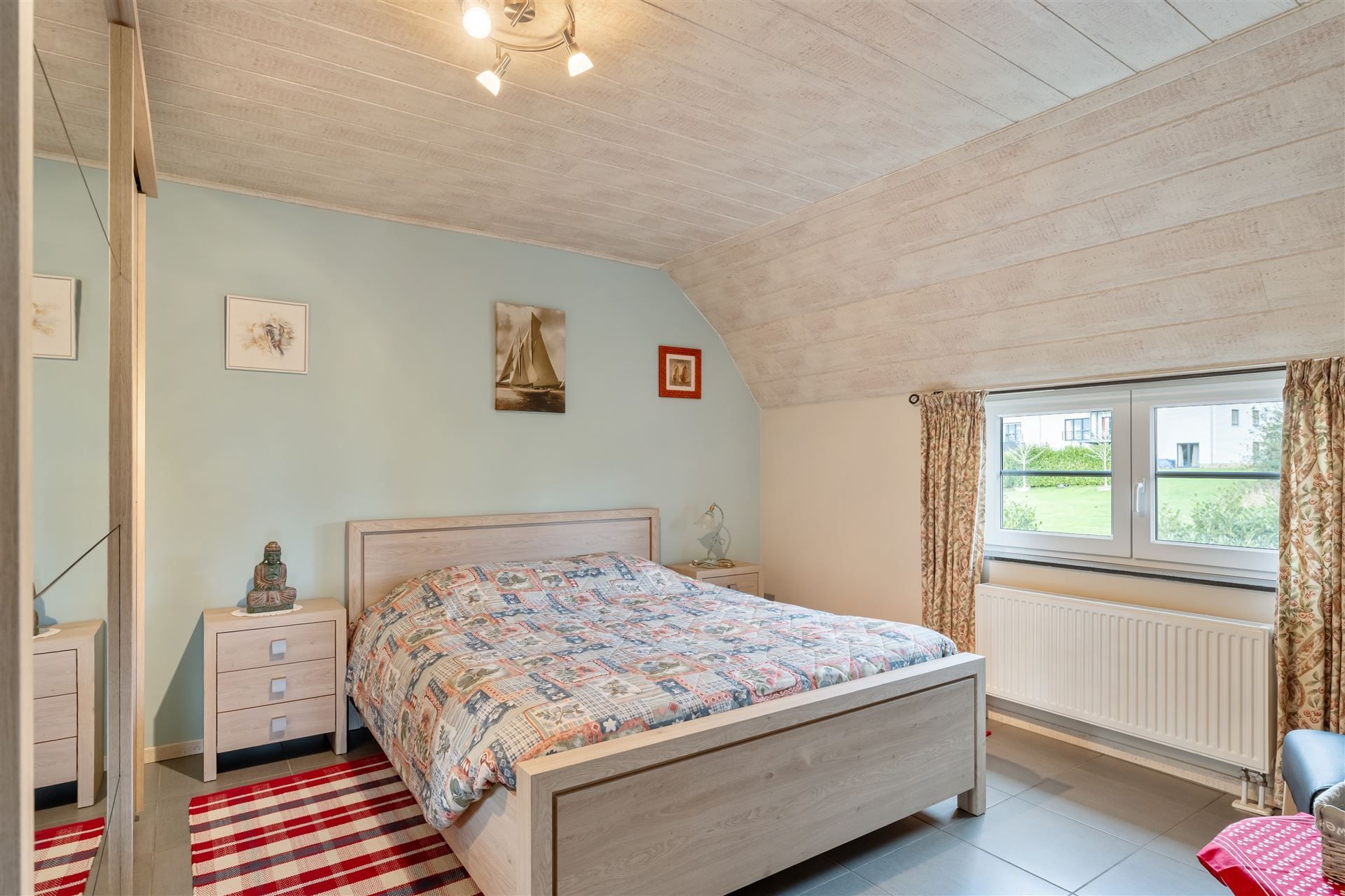 Eengezinswoning in open bebouwing met tuin. foto 22