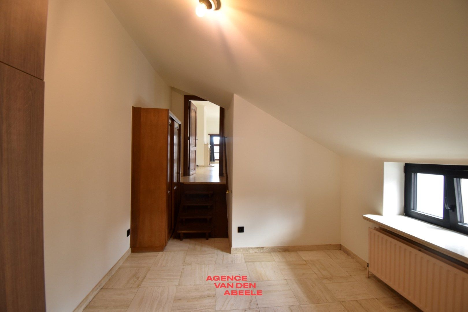 Opgefrist appartement met 1 slaapkamer te  Brugge. foto 7