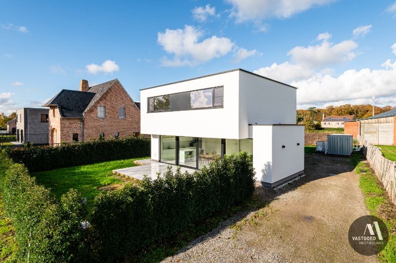 Moderne, energiezuinige villa met 4 slaapkamers, 2 badkamers foto 21