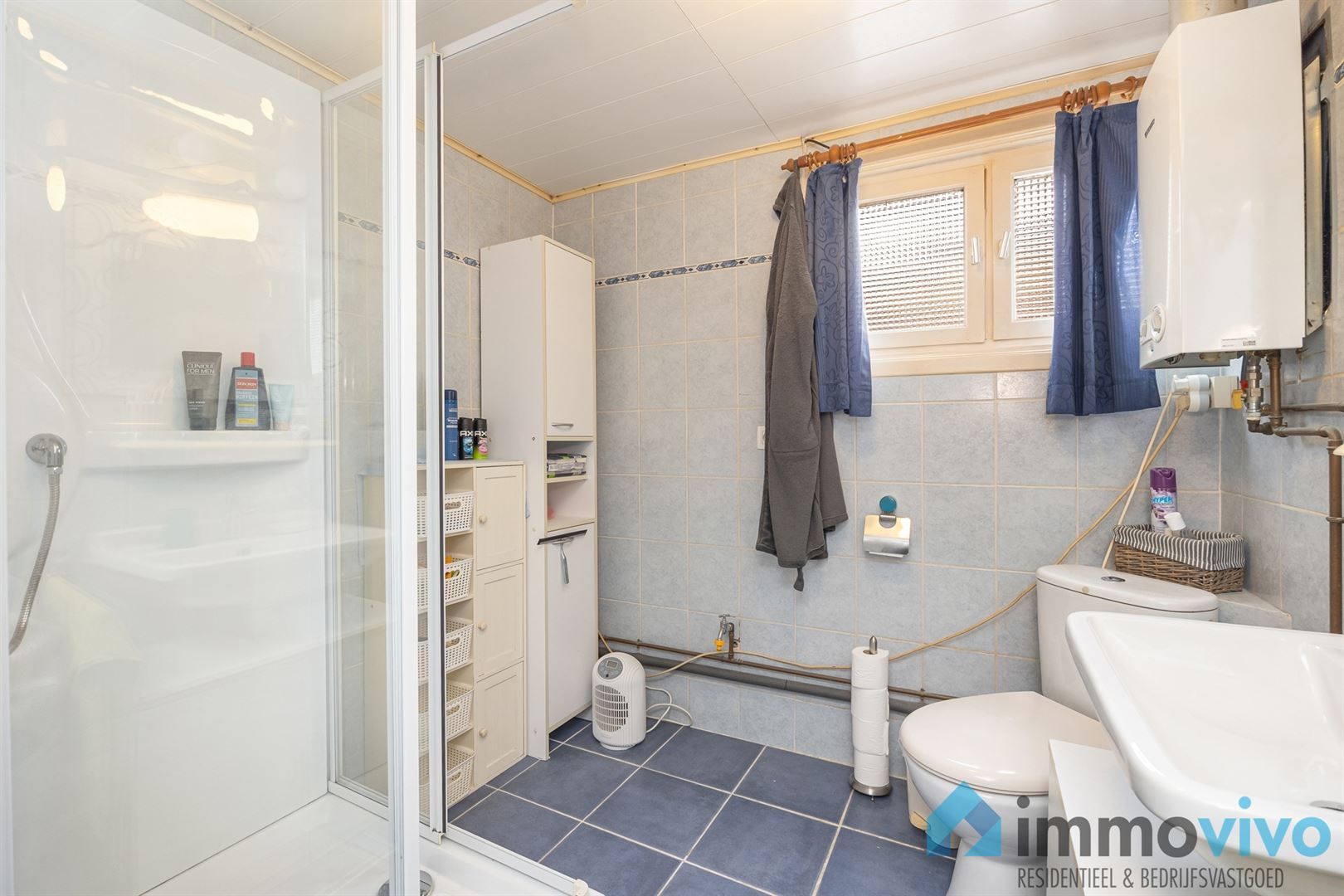 Te renoveren woning met 2/3 slaapkamers en grote tuin. foto 9