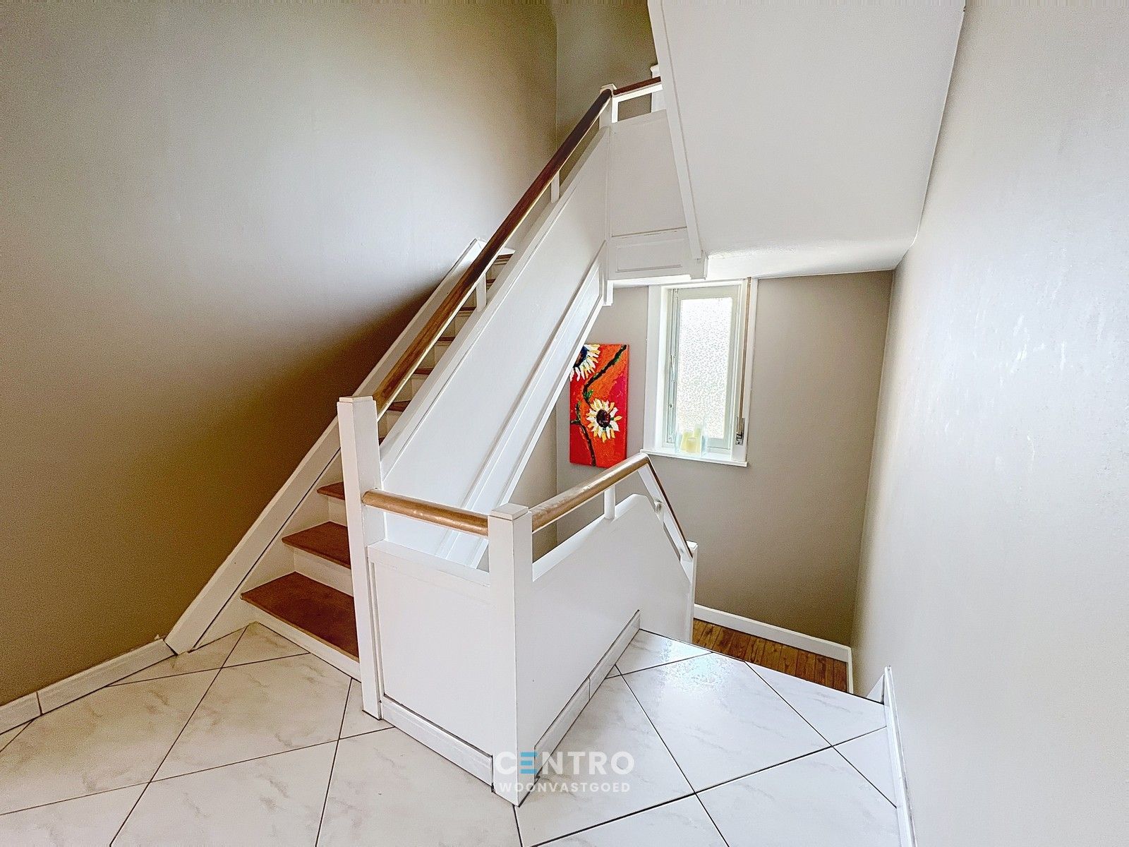 Woning met commerciële ruimte (eenvoudig om te vormen naar ruime leefruimte), 240m² bewoonbaar, extra tuinbergingen en DUBBELE garage te Torhout. foto 24