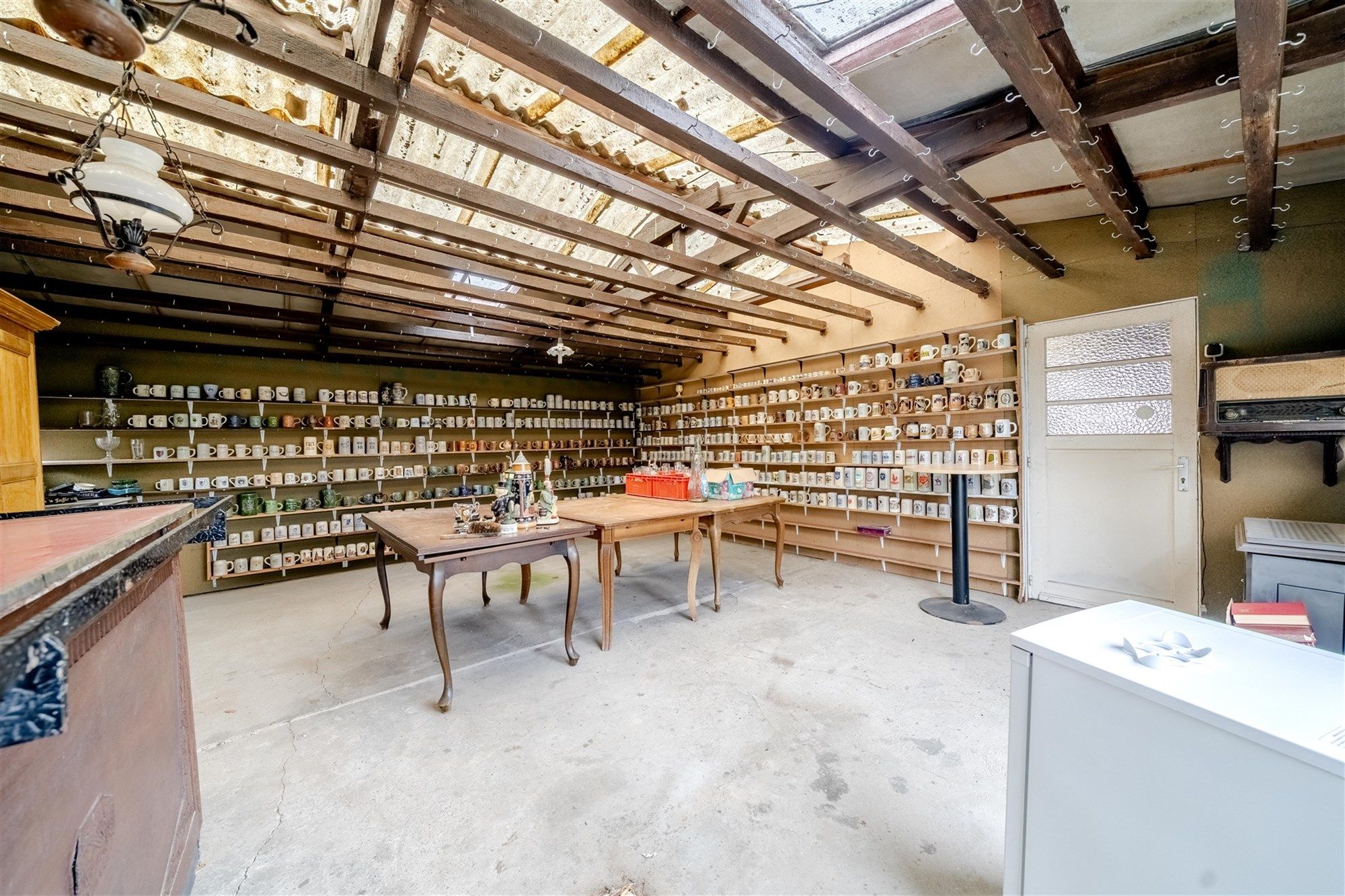 Vrijstaande woning met bijgebouw foto 24