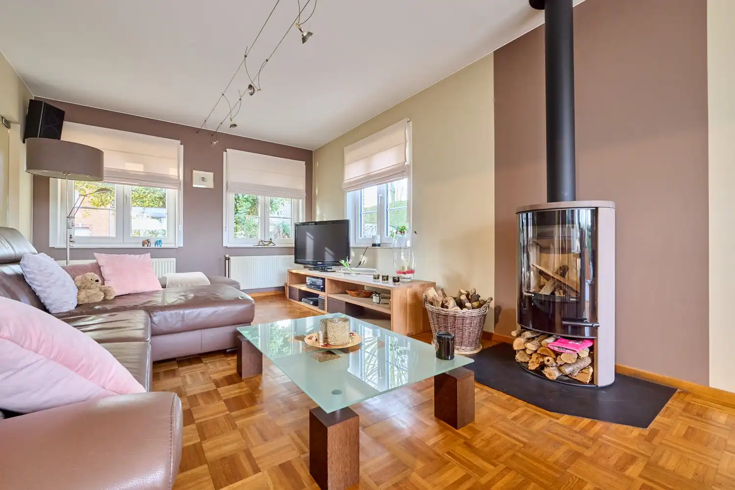 Praktisch ingedeeld keurig onderhouden landhuis - landelijk gelegen foto 8