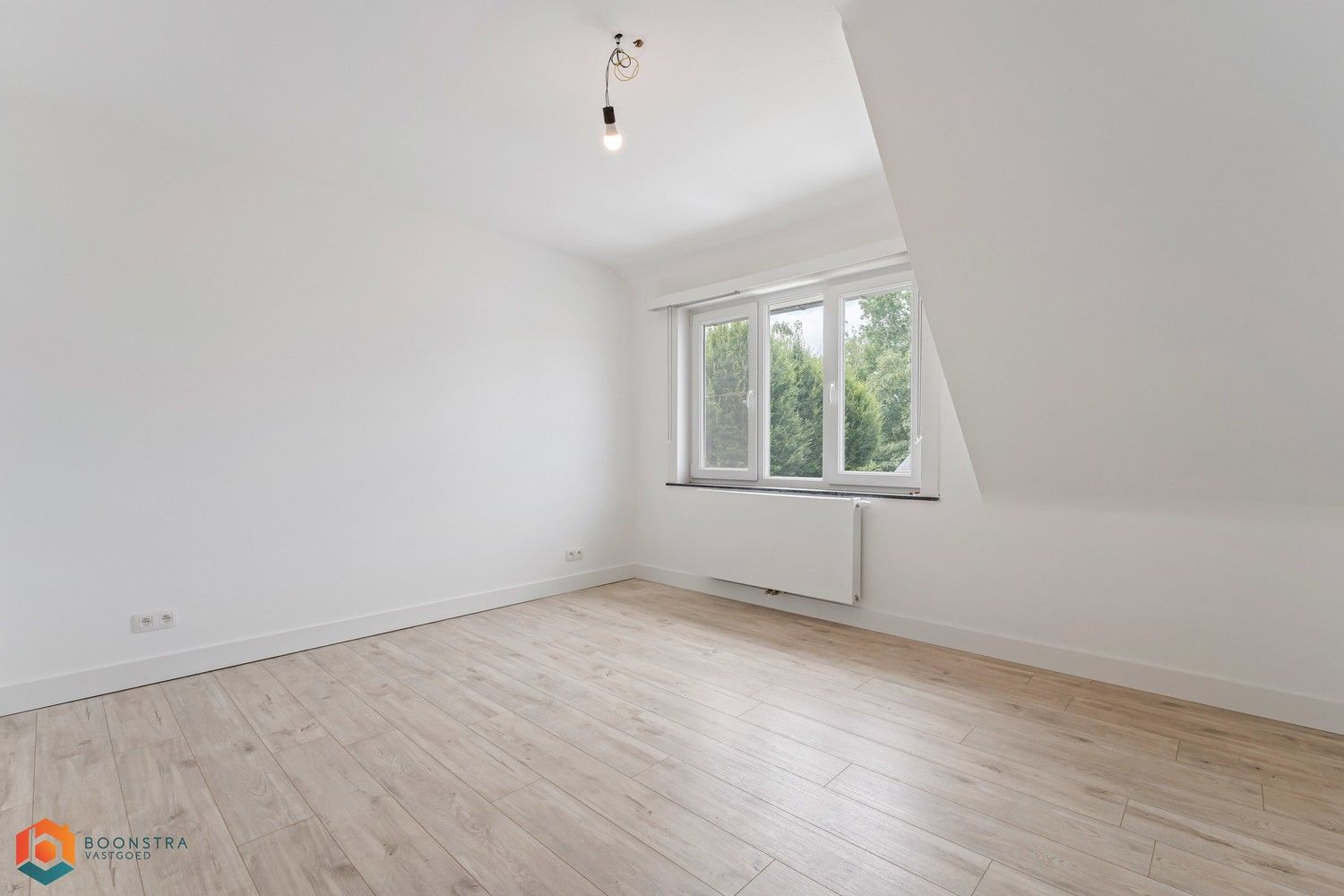 Woning met 4 slpkrs en tuin foto 11