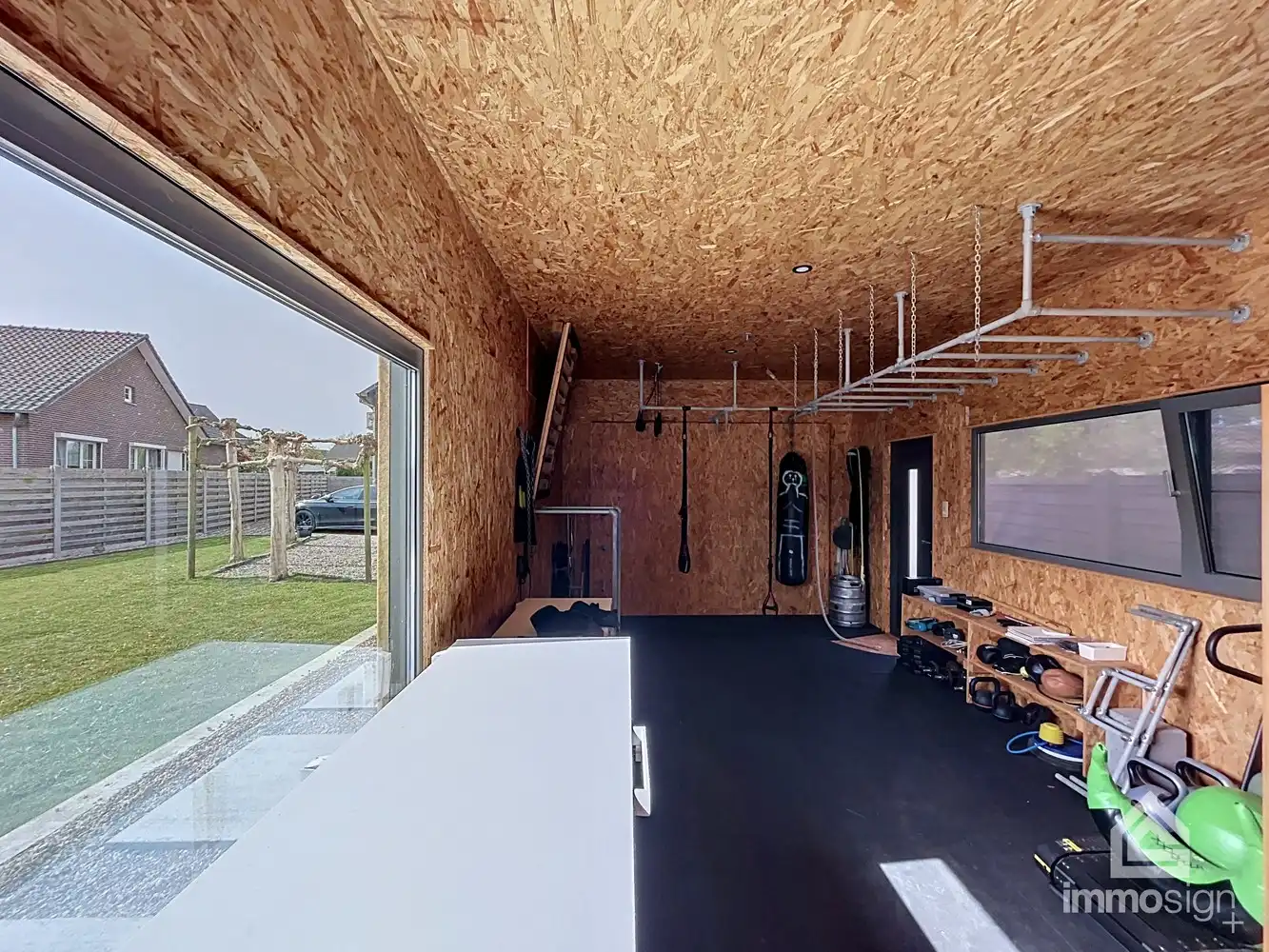 Ruime gezinswoning met drie slaapkamers te Opitter! foto 39