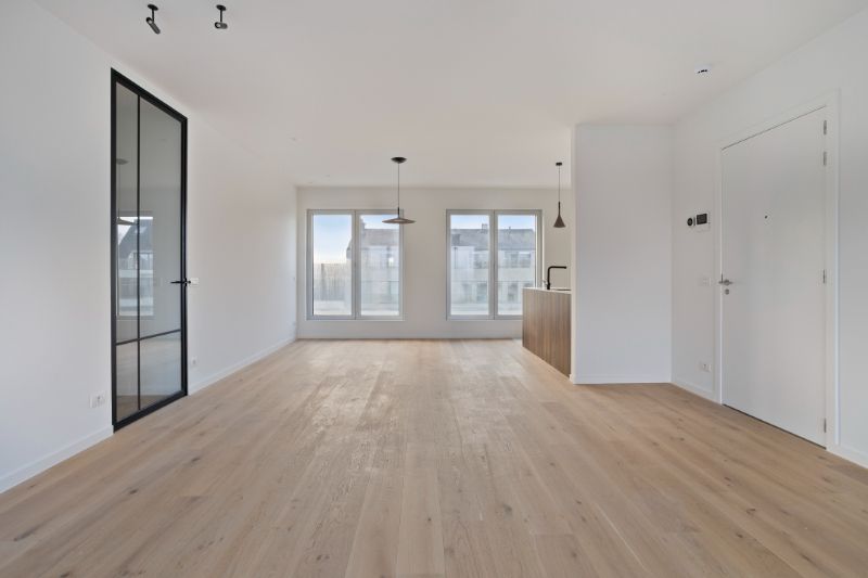 Instapklaar nieuwbouwappartement te huur in hartje Eeklo! foto 12