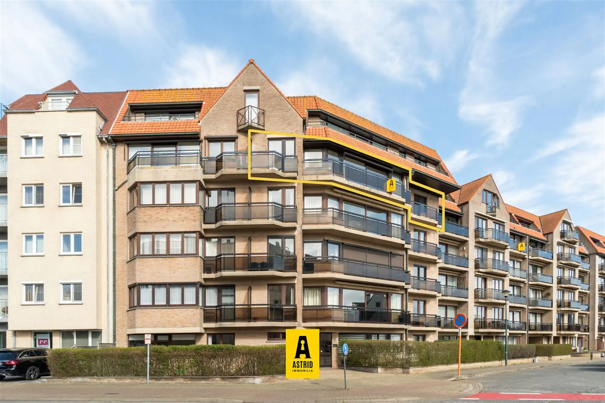 Groot zonnig appartement met vrij zicht vlakbij zee! foto {{pictureIndex}}