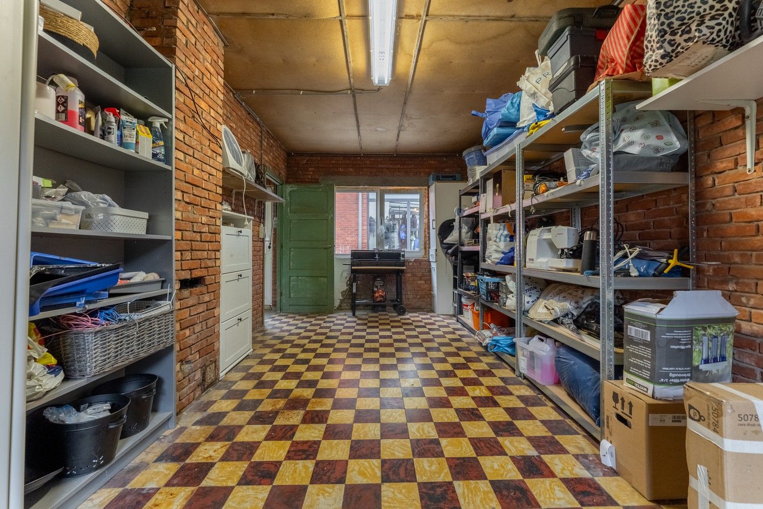 Charmante instapklare gezinswoning met garage op 478 m² grond in hartje Pelt foto 42