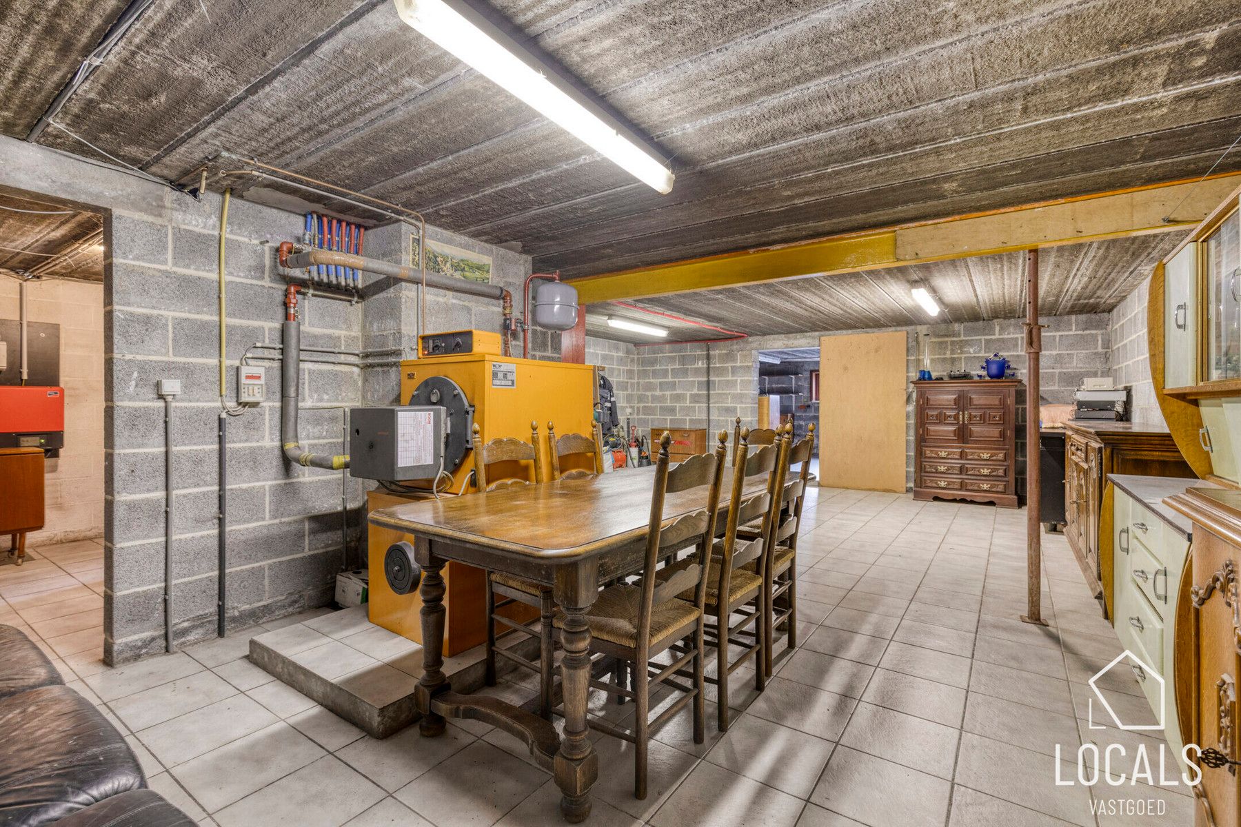 Zeer goed onderhouden ruime open bebouwing te Kerksken foto 24