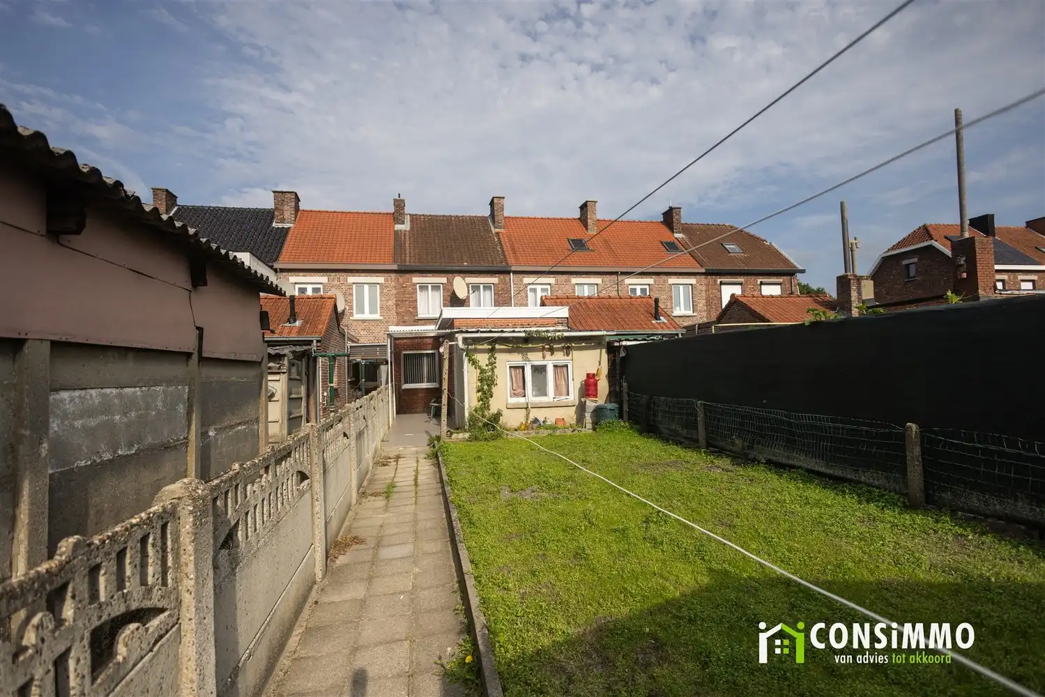 Te renoveren gezinswoning met 4 slaapkamers, tuin en garage in Genk-Zwartberg foto 24