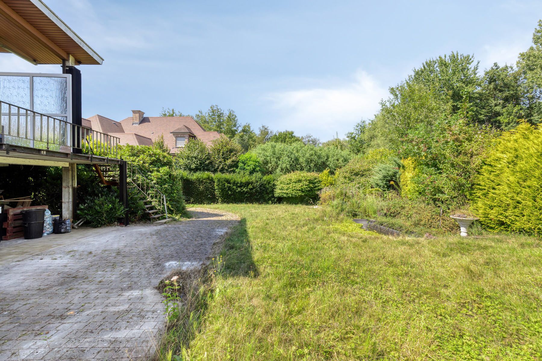 **KIJKDAG 15/11** Te renoveren halfopen bebouwing  foto 27