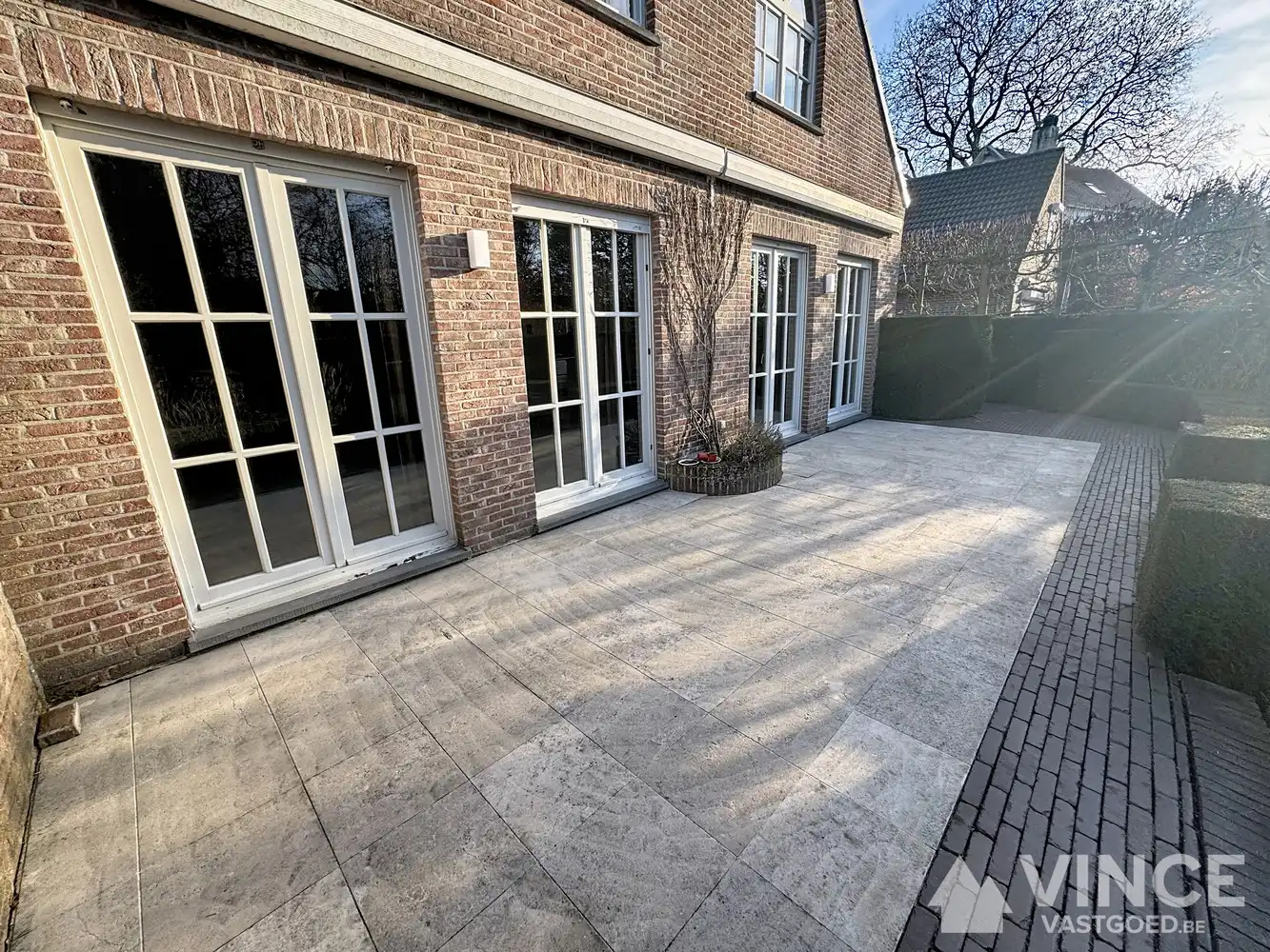 Instapklare gezinswoning met zonnige tuin in rustige doodlopende straat foto 25