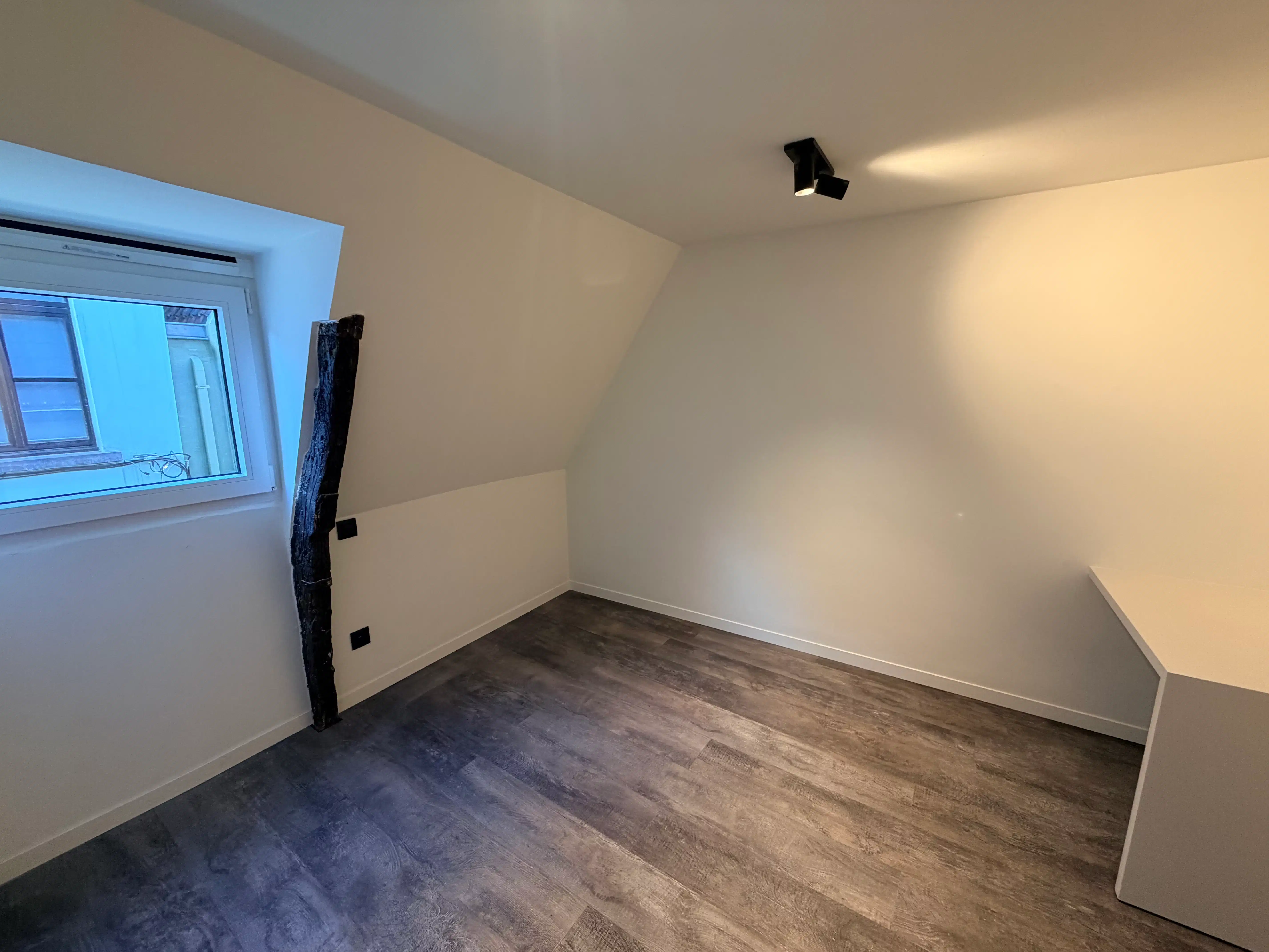 --- NIEUW --- Ideale cohousing woning: volledig gerenoveerde 2-slaapkamerwoning met elk een eigen douche in centrum Gent! foto 12