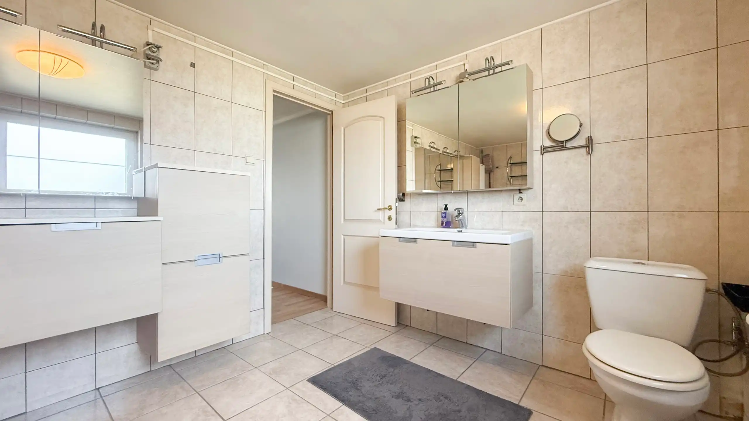 Ruime woning met 4 SLPK op een toplocatie! foto 33