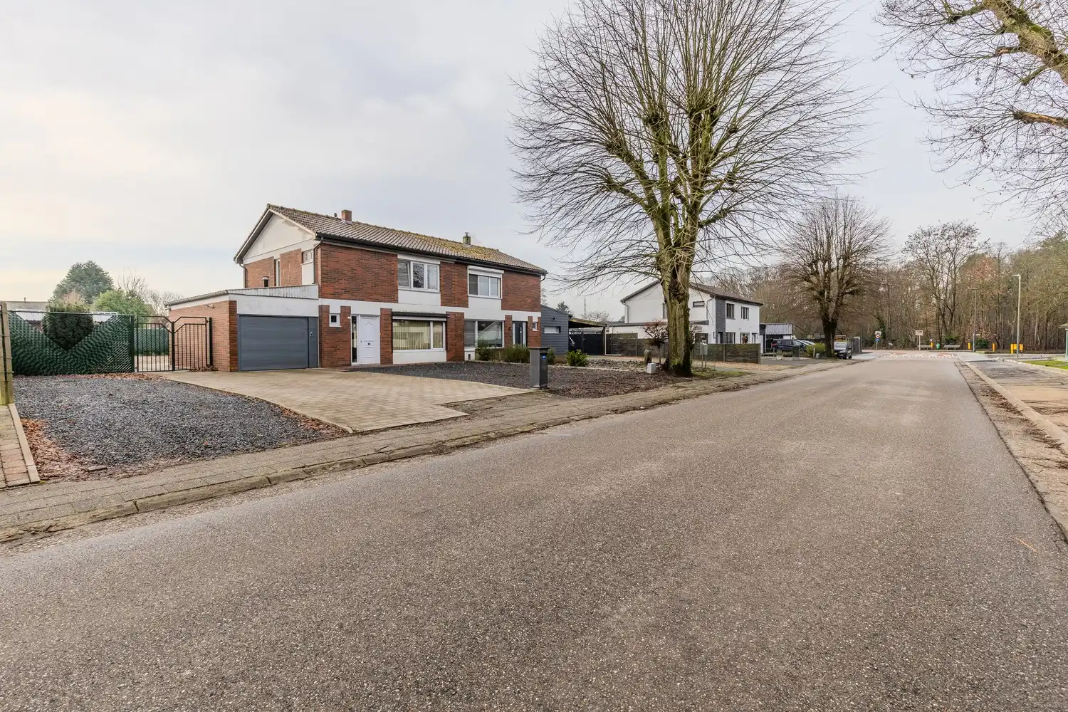 Halfopen bebouwing met drie slaapkamers op een perceel van 5a16ca in Lanaken foto 5