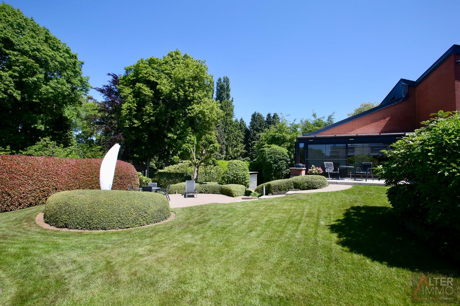 Uitzonderlijke woning op een uitstekende locatie. Top onderhouden,  4/5 slaapkamers op een extra breed (41,5m) perceel van ca. 20 are vlakbij Zolder centrum - prachtige tuin! foto 44