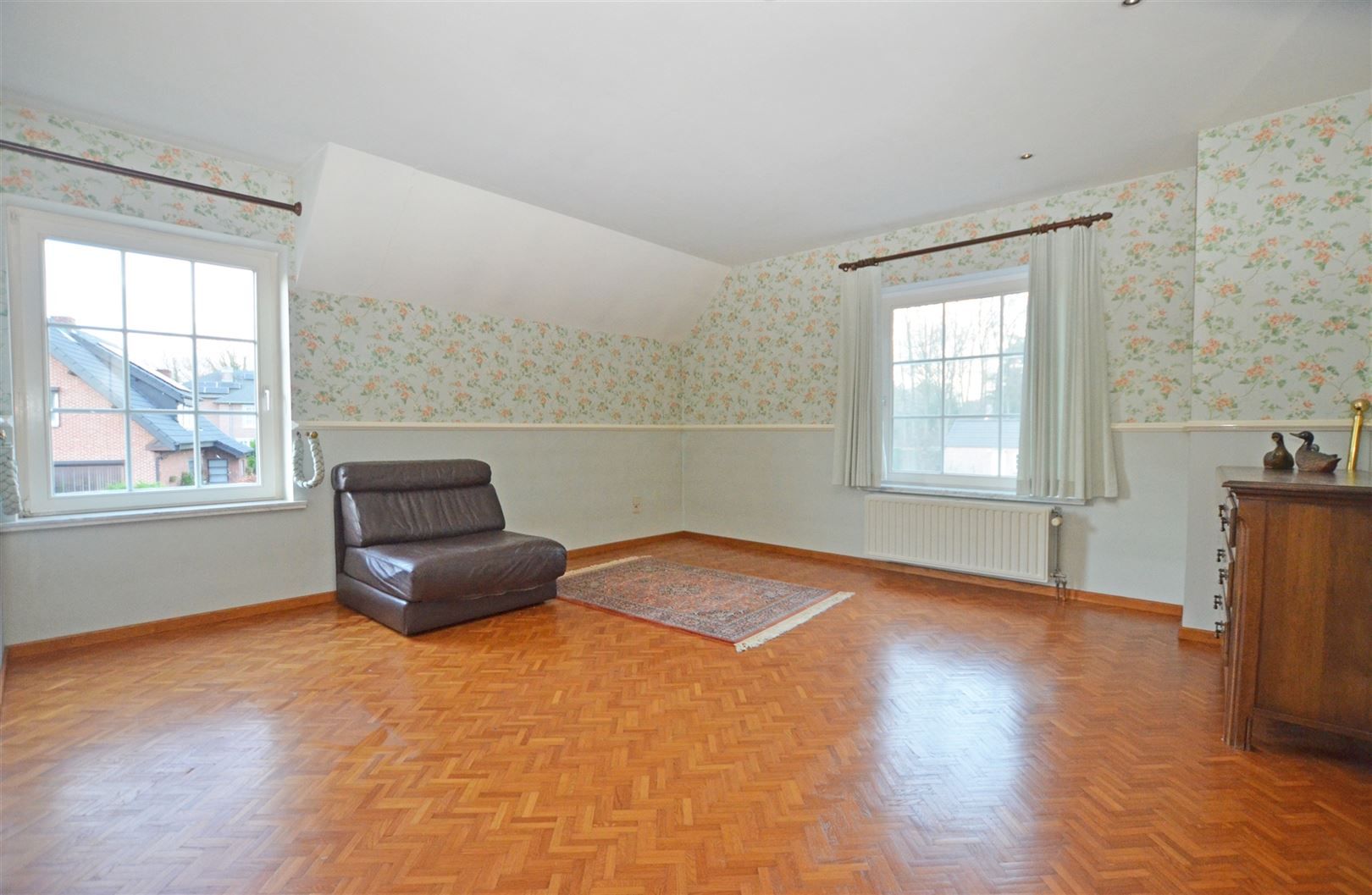 Tijdloze residentiële villa in doodlopende straat foto 13