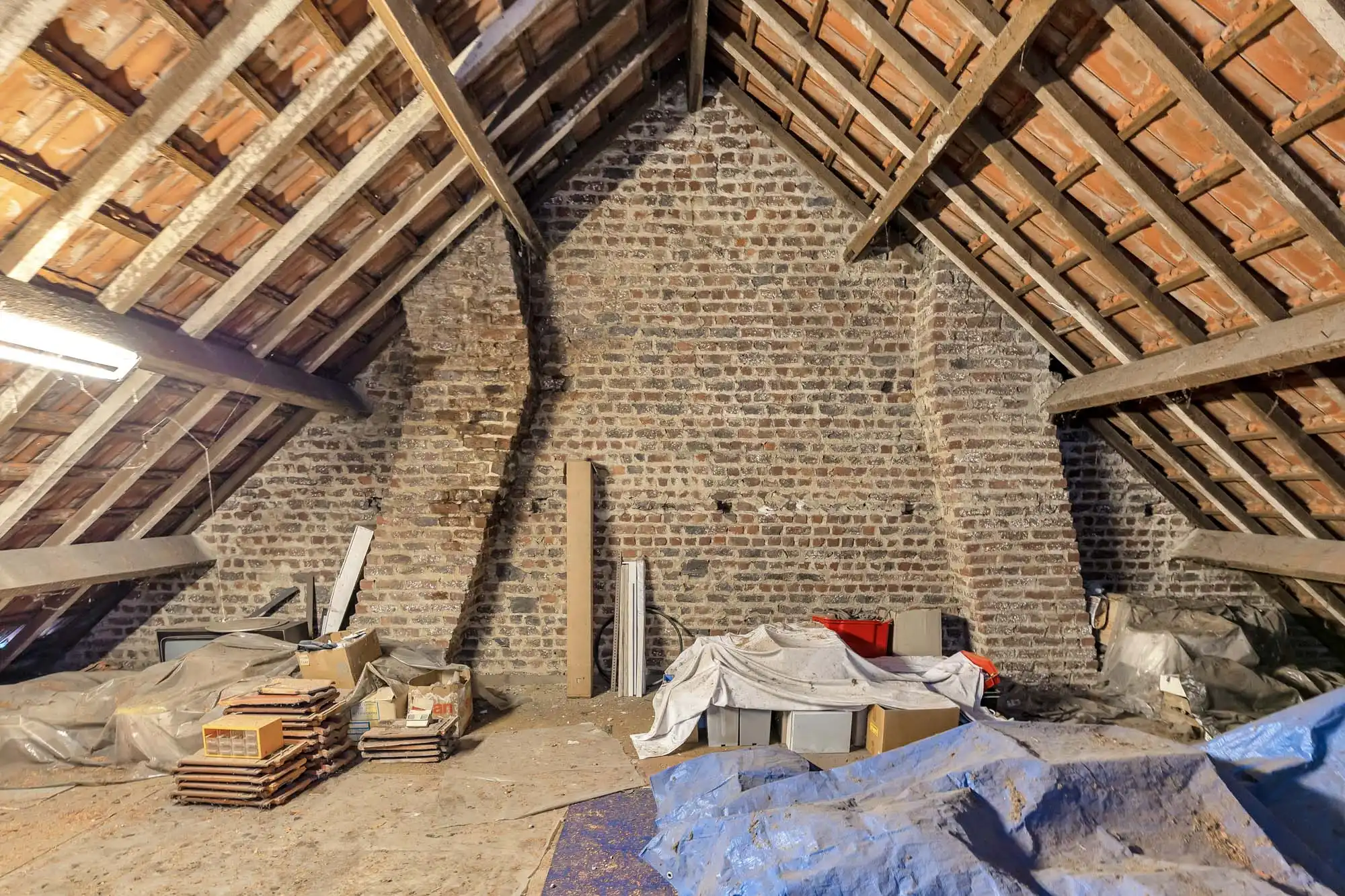 Te renoveren woning met veel potentieel te Liedekerke foto 18