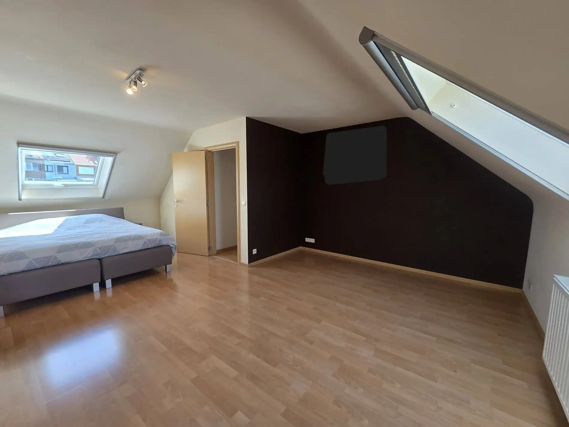 Tot in de puntjes verzorgd...instapklaar. foto 15