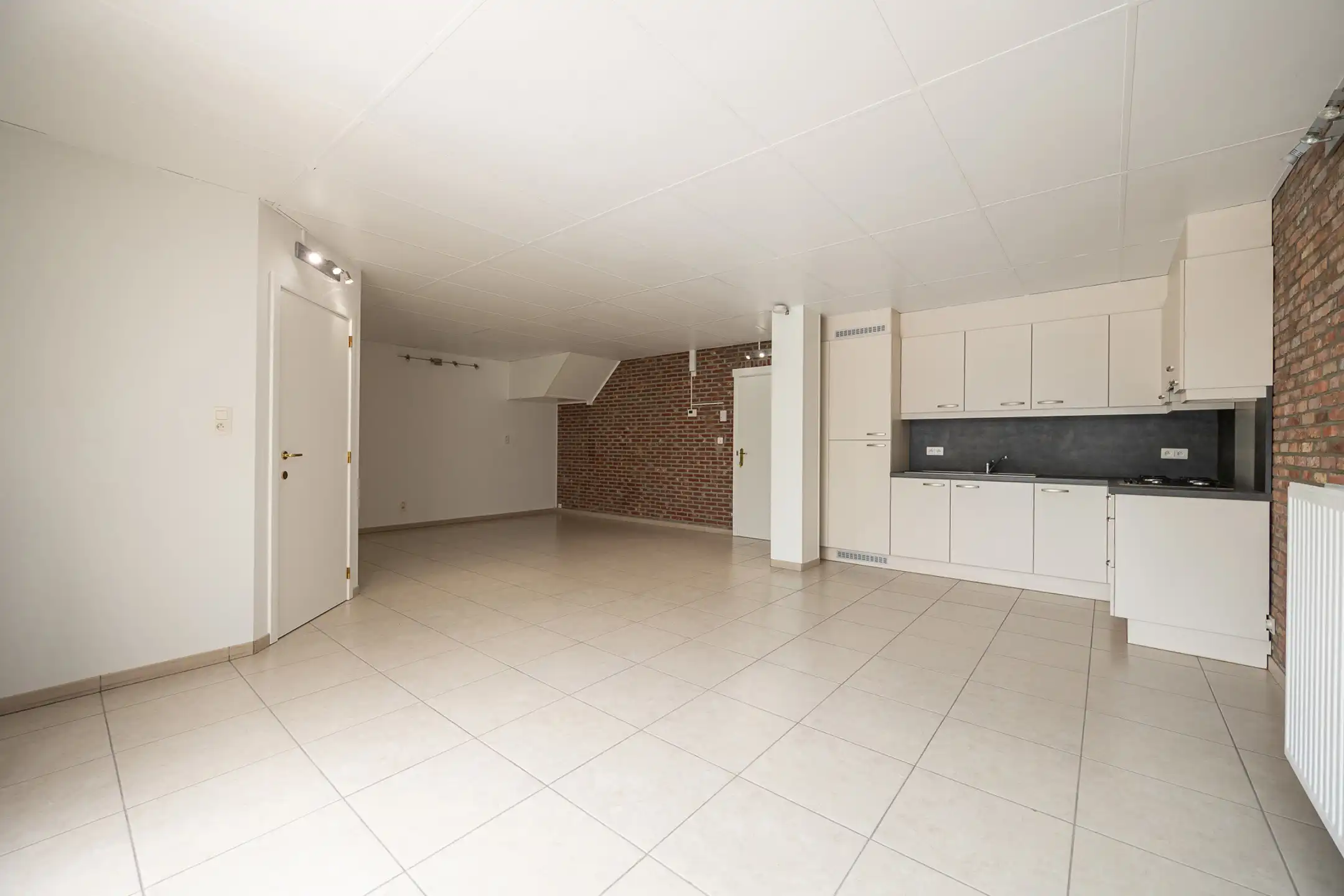 Gelijkvloers appartement met 1 slpk en tuin in Kessel-Dorp foto 3