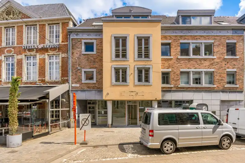 Appartement met 2 slaapkamers, parking en kelderberging in het centrum van Diest foto 3
