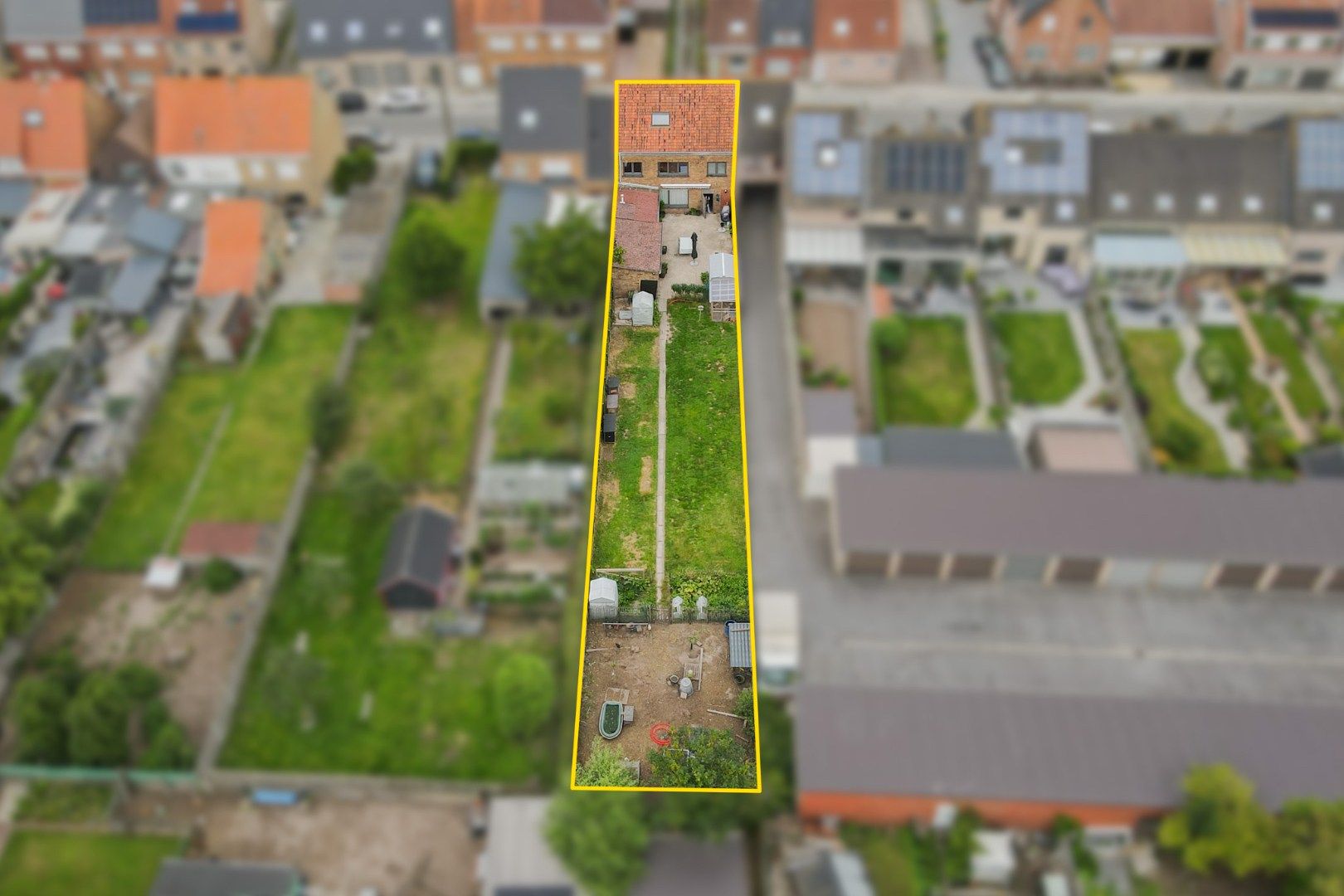 Gerenoveerde woning met 4 slaapkamers in het centrum van Eernegem foto 2