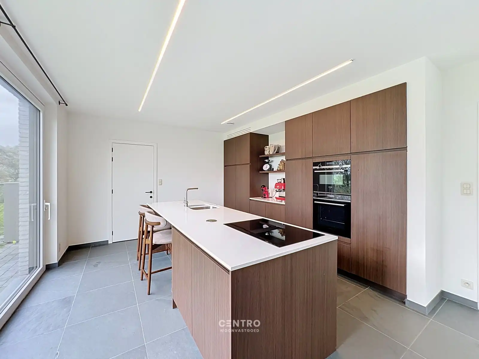 Nieuwbouwwoning met 4 slpks, 2 badks en een FANTASTISCH Polderzicht! foto 6