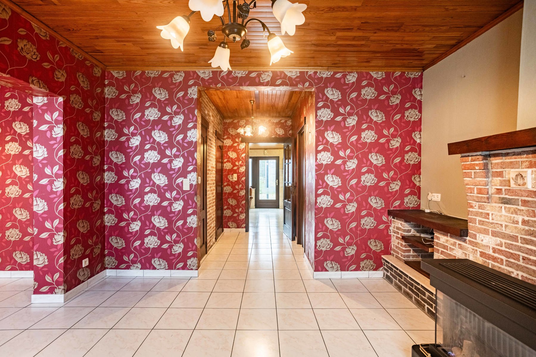 Rustig gelegen te renoveren woning in doodlopende straat. foto 4