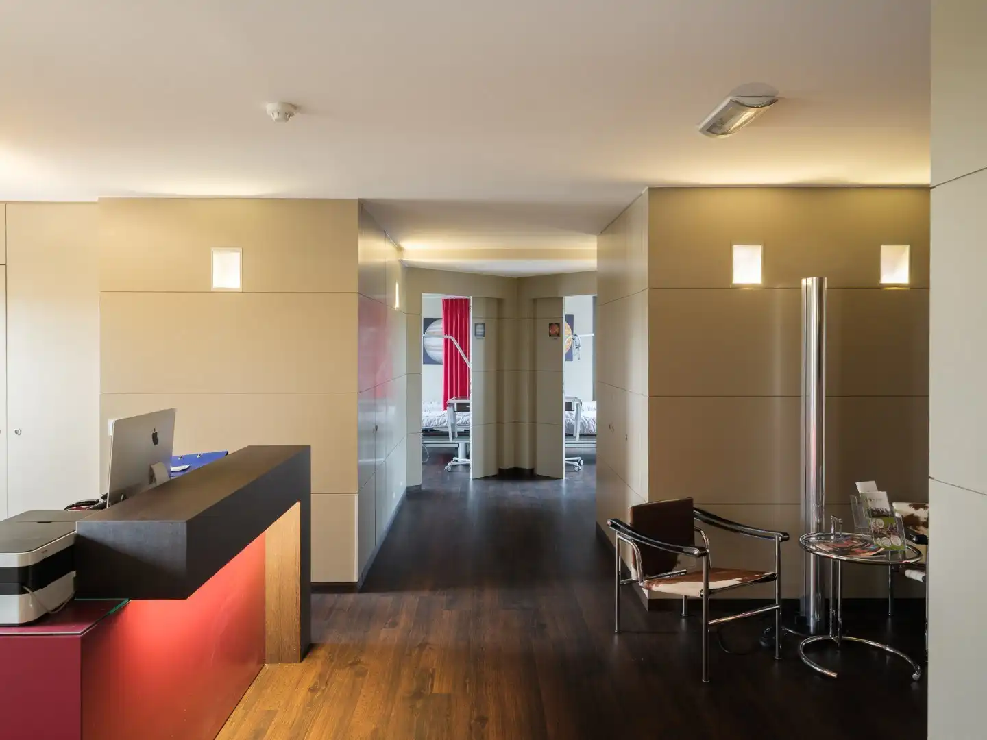 Unieke investeringsopportuniteit in hartje Sint-Martens-Latem – Instapklaar & professioneel uitgeruste privé kliniek foto 4