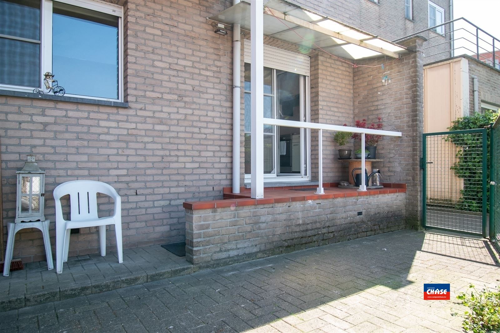 Instapklaar gelijkvloersappartement met 1 slaapkamer en tuin foto 4