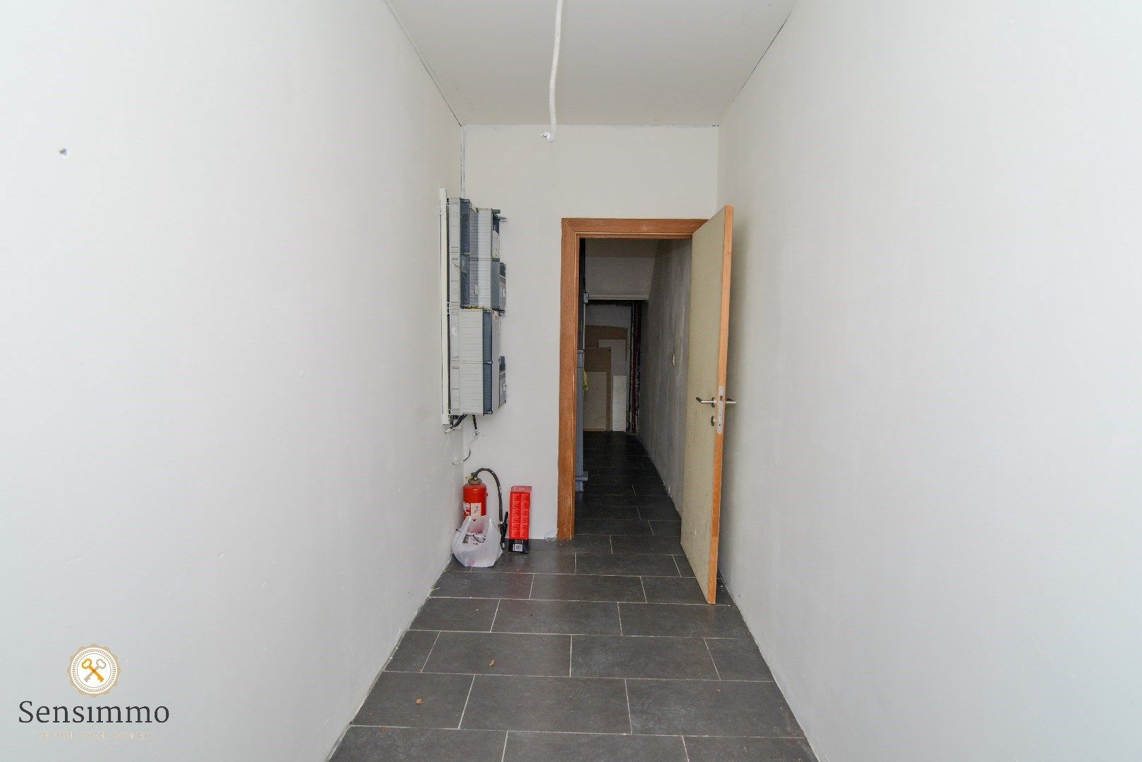 Opbrengsteigendom met 2 verhuurde wooneenheden op topligging in Genk foto 26