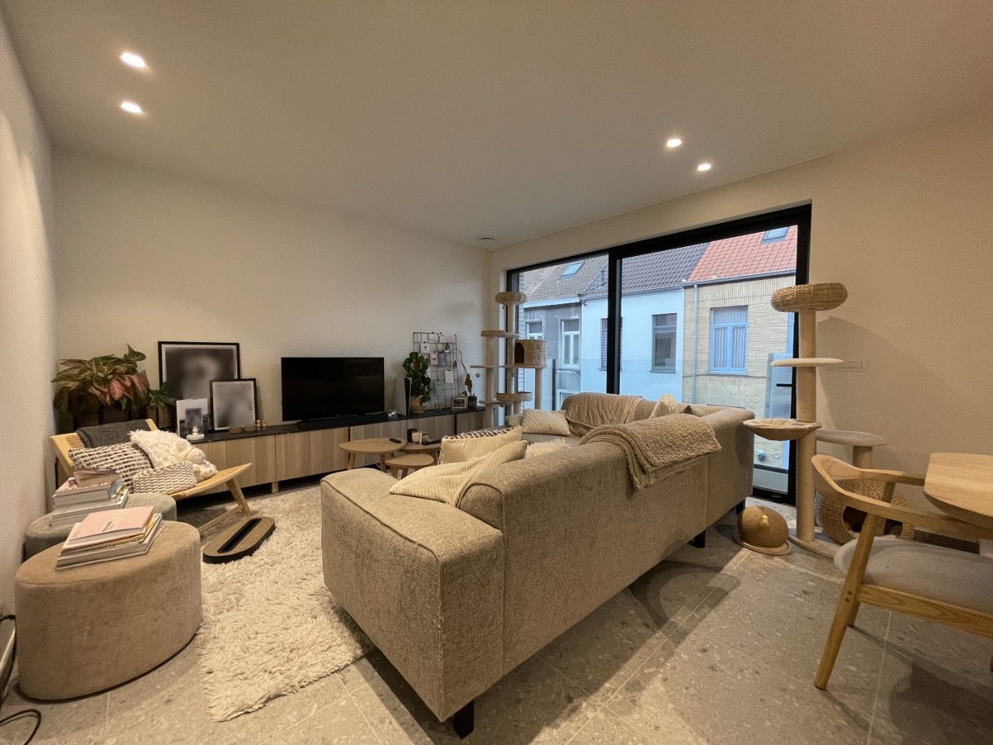 Nieuw luxe appartement centrum Roeselare te huur foto 3