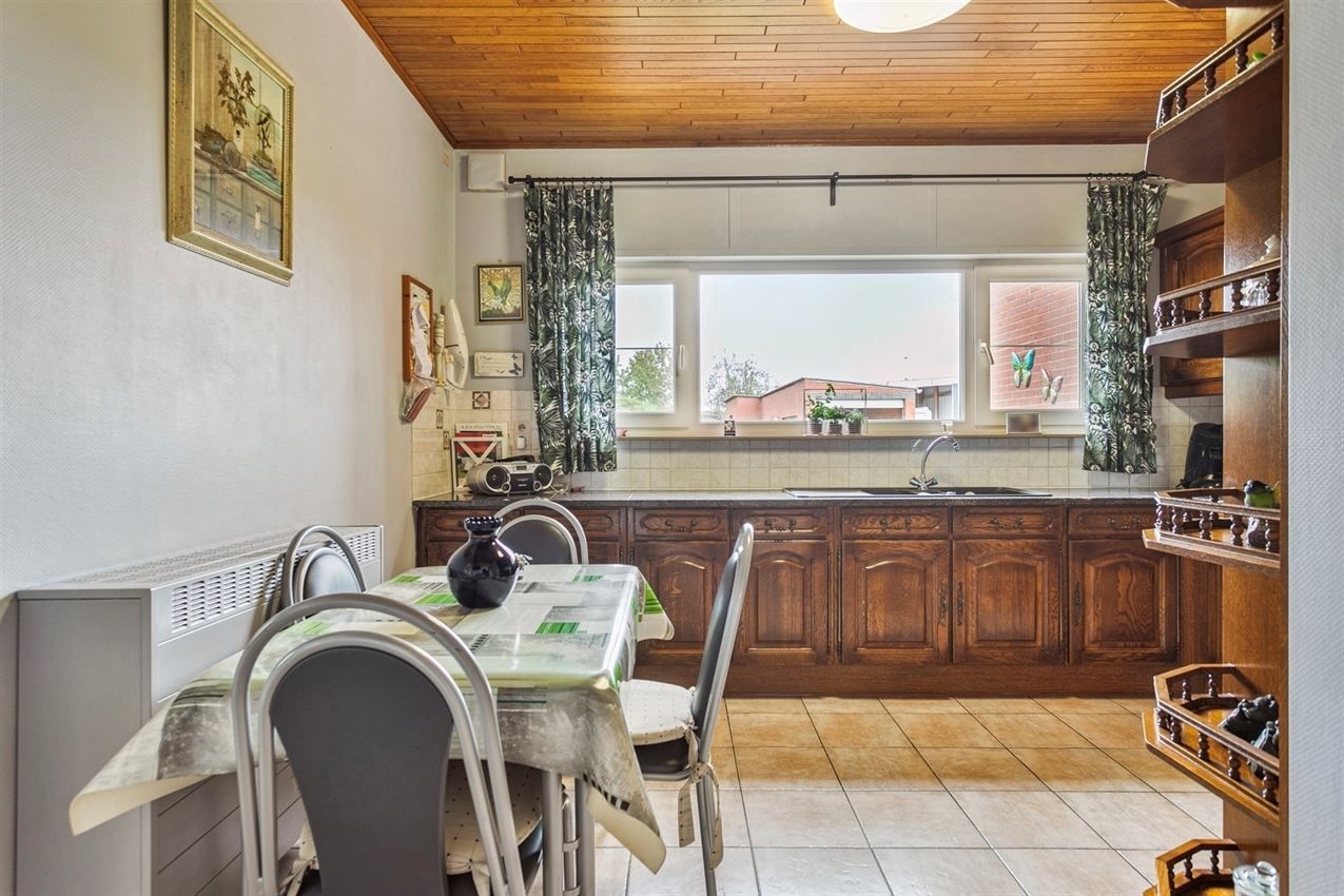 Instapklare woning, 3slk, met weiland 52a foto 12