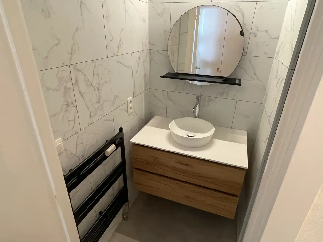 Gezellige studio met frontaal zeezicht te huur. foto 8