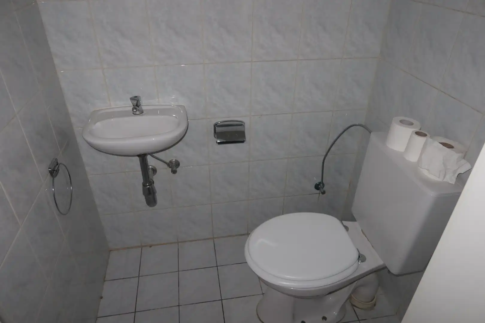 Gezellig dakappartement met 2 slk, terrasje en autostaanplaats foto 12