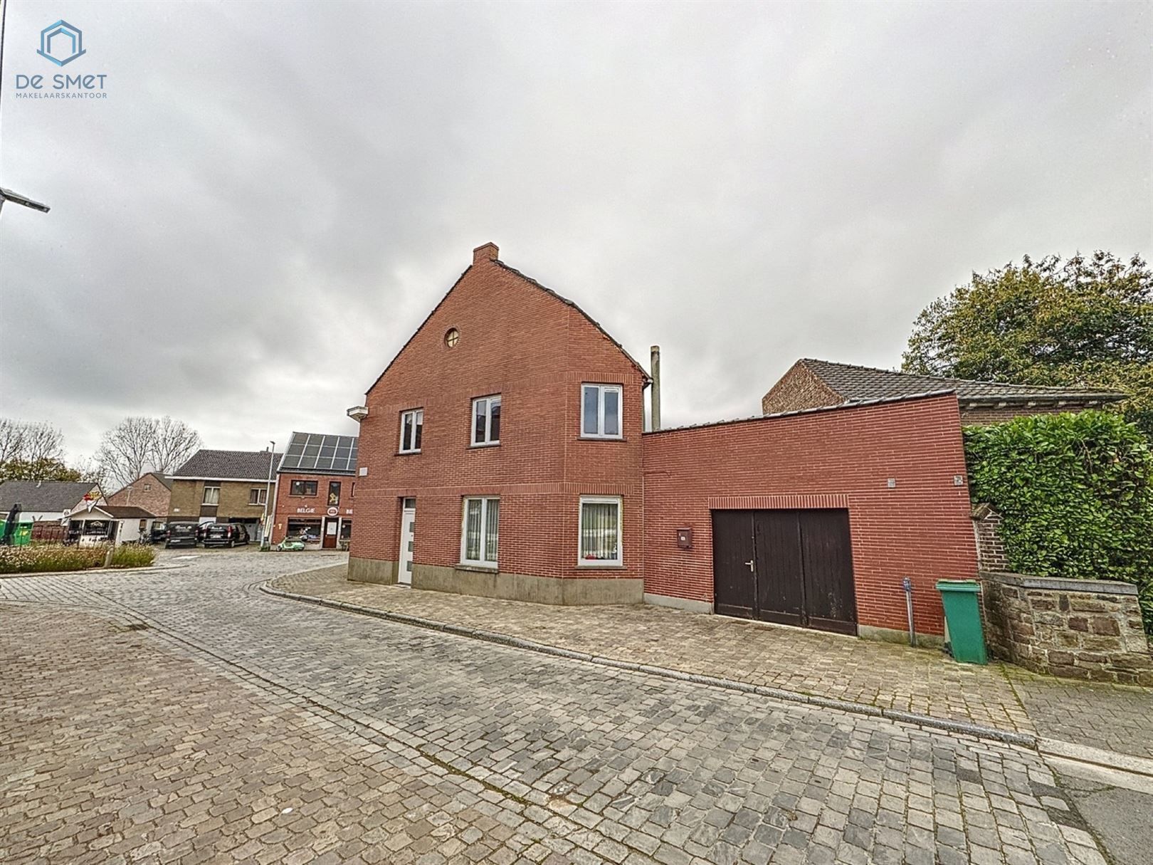 Ruime, volledig gerenoveerde gezinswoning met 5 slaapkamers te koop! foto 22