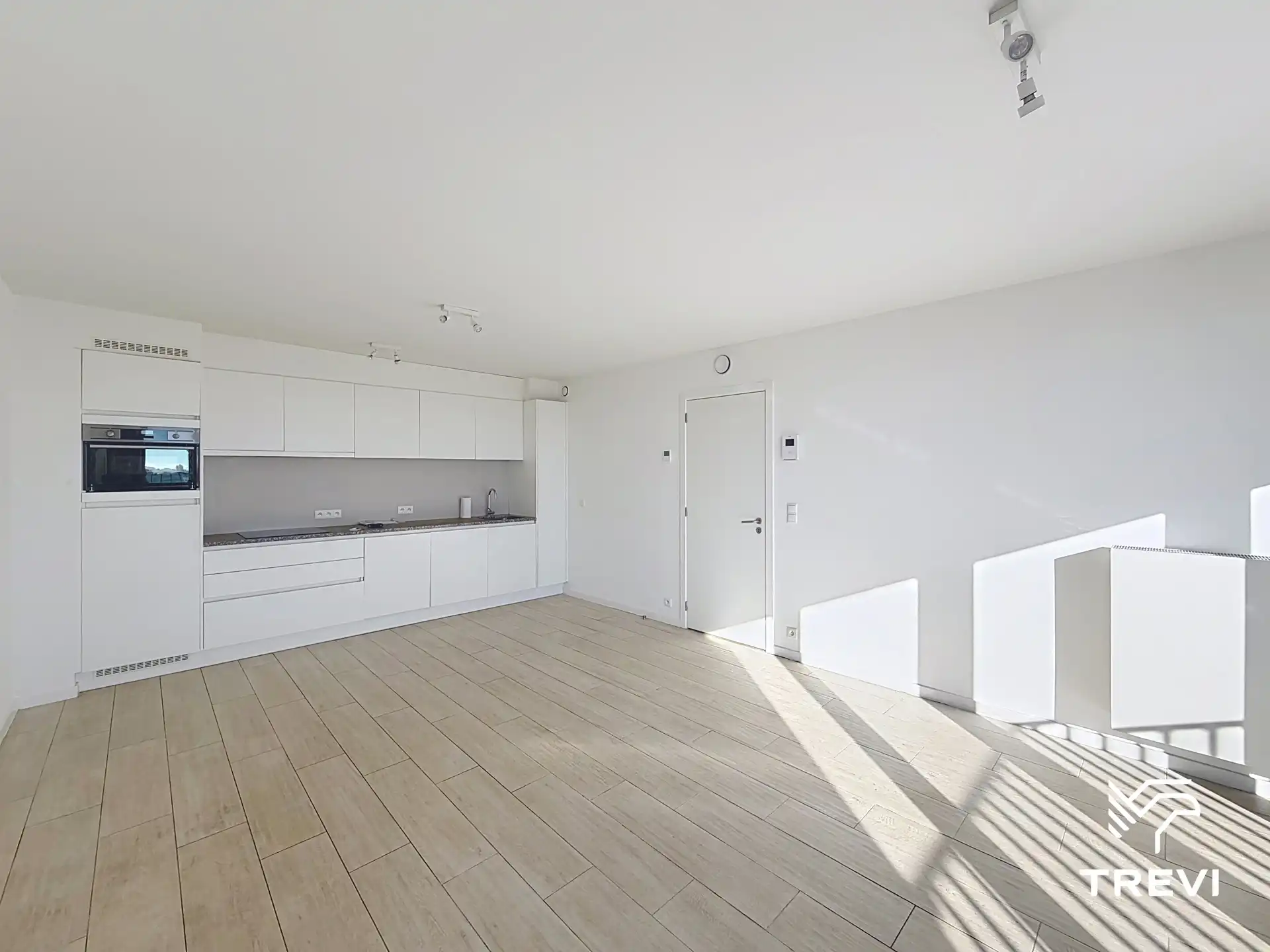 Appartement met 1 slaapkamer + parkeerplaats foto 3