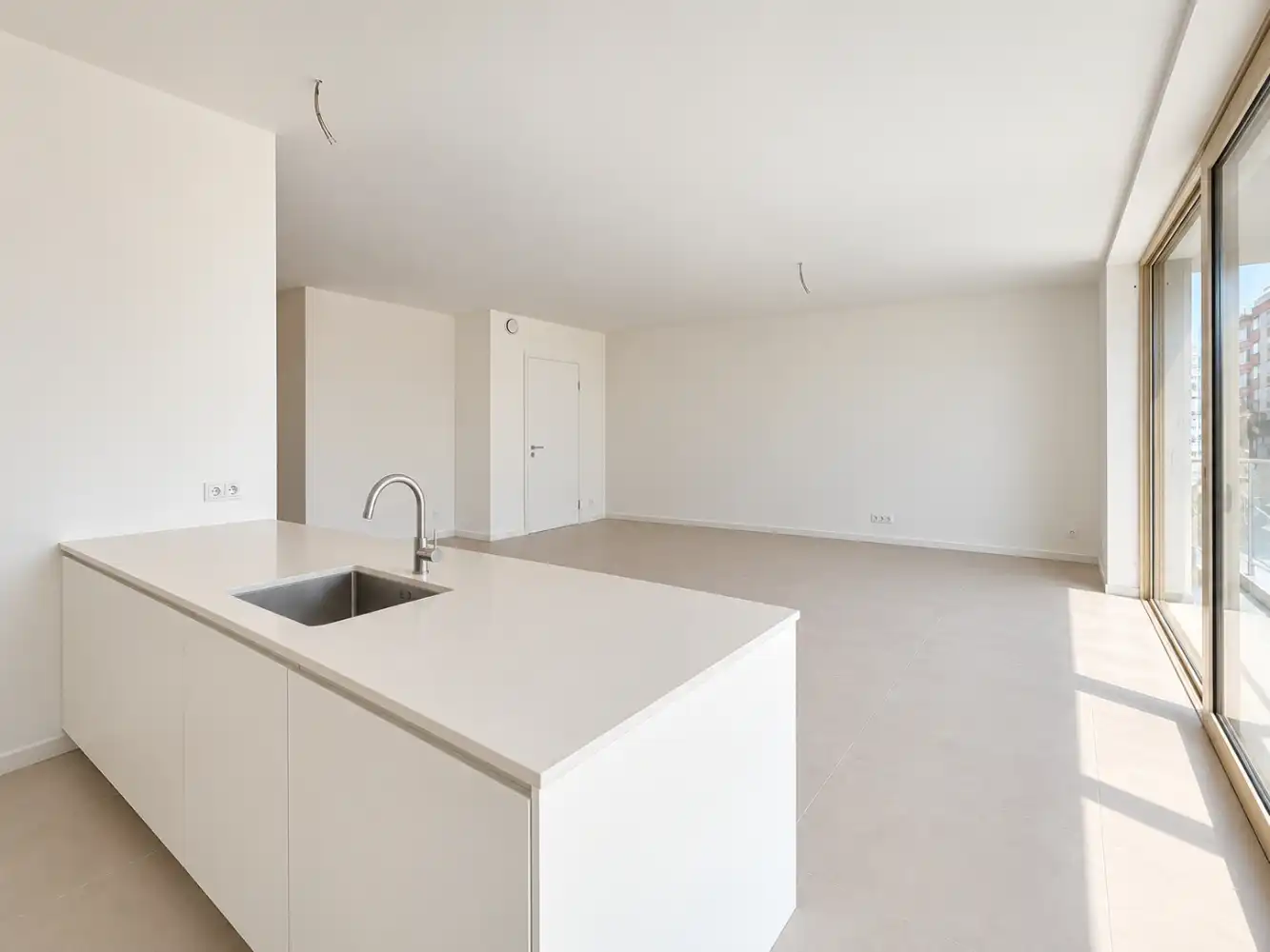 Ruim nieuwbouwappartement met 2 slaapkamers vlakbij het centrum foto 3
