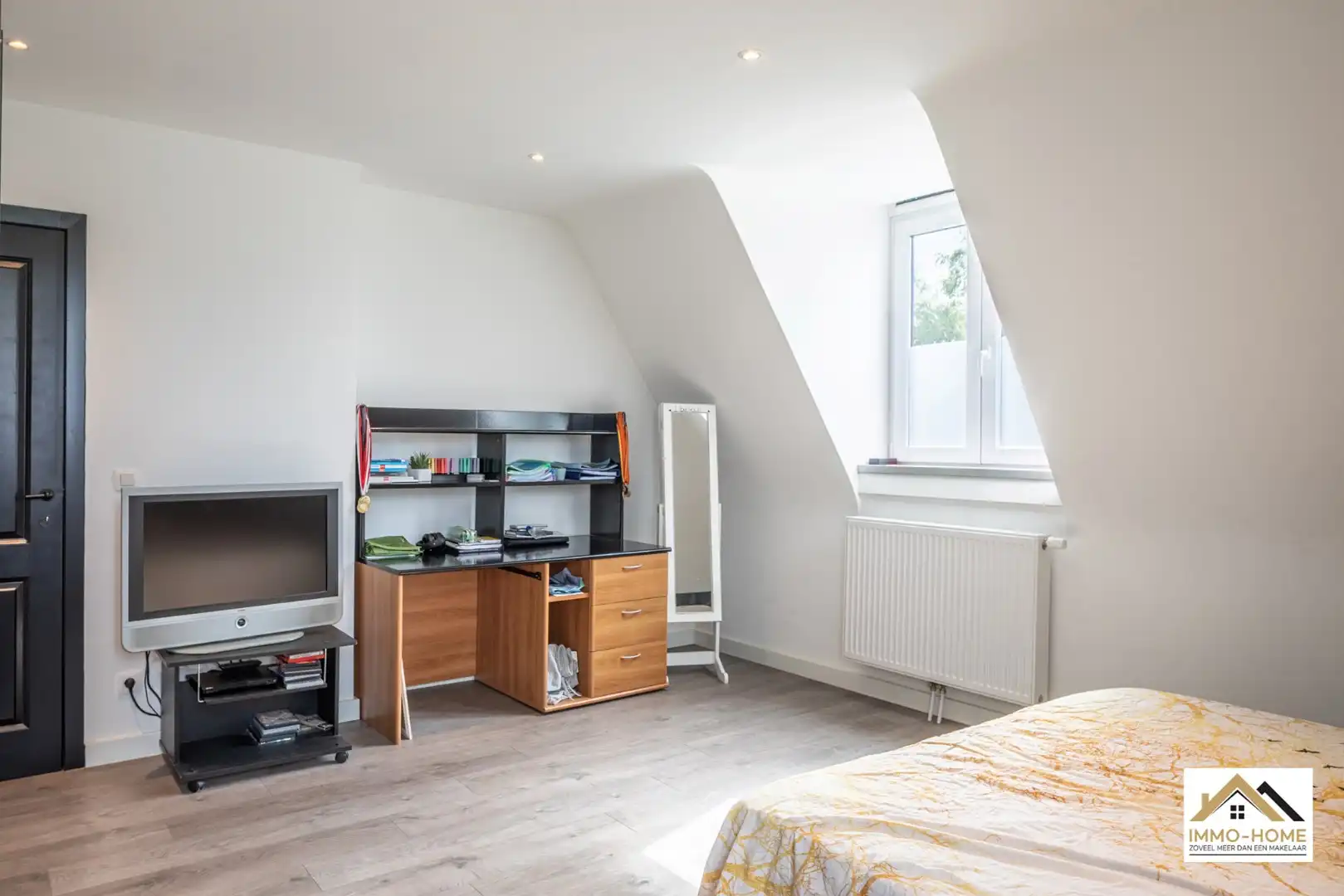 recent gerenoveerde villa te Oostakker  foto 17