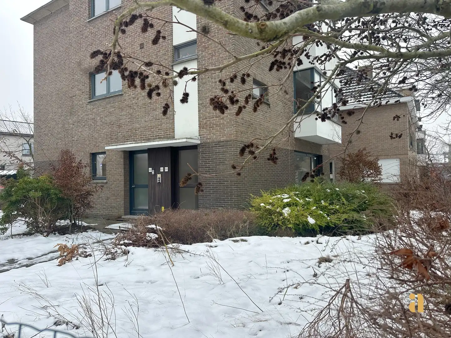 Energiezuinig net gerenoveerd appartement met tuin foto 9