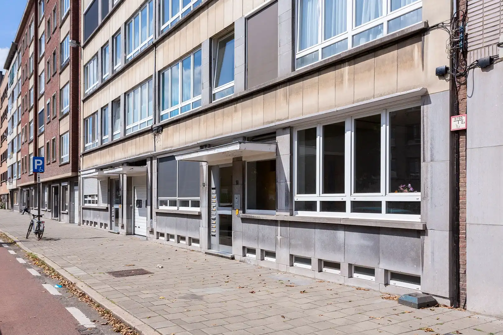 Tweeslaapkamer appartement met ruim terras  in de Tentoonstellingswijk foto 27