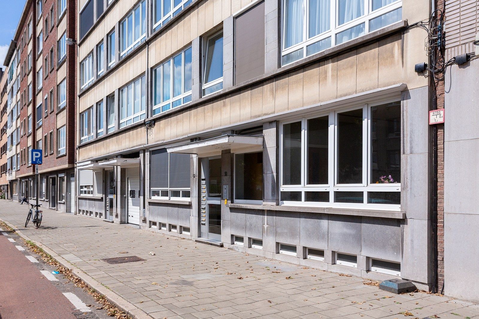 Tweeslaapkamer appartement met ruim terras  in de Tentoonstellingswijk foto 27