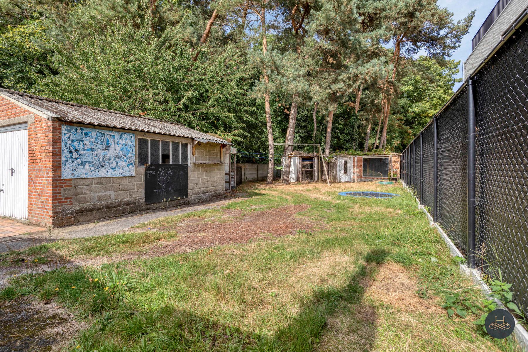 Karaktervolle woning met veel potentieel op toplocatie foto 20