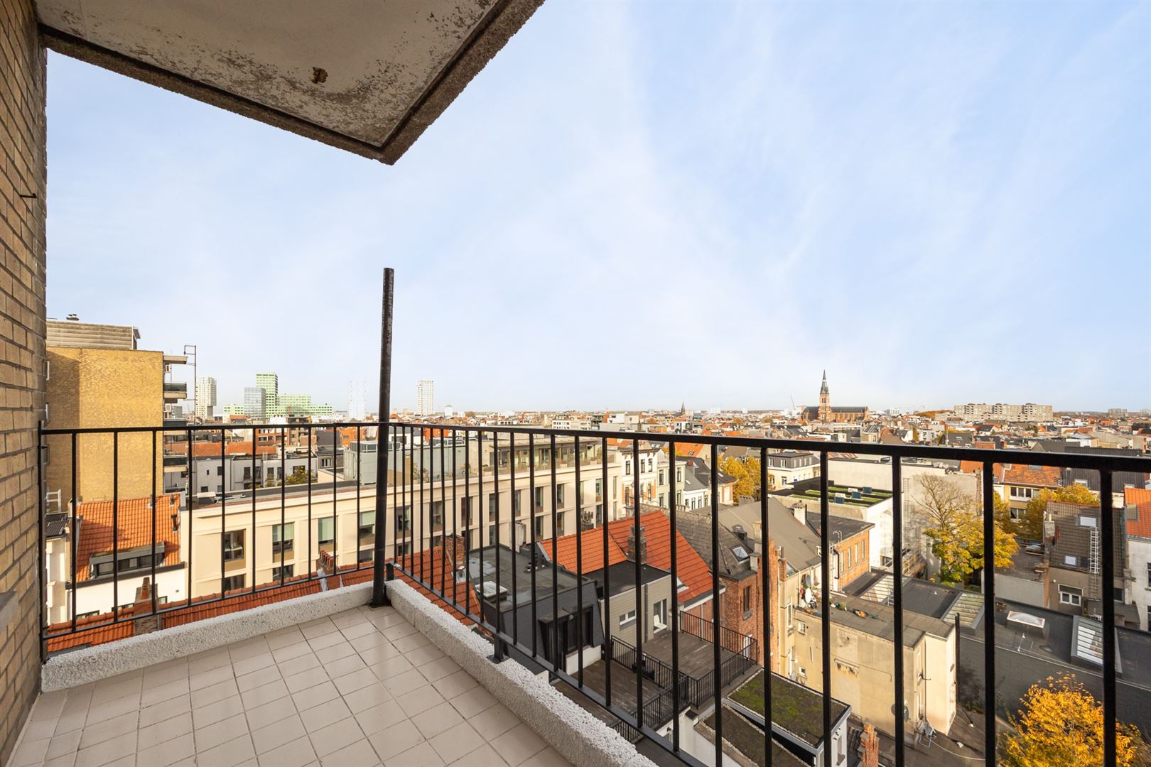 Gerenoveerd appartement met verzichten foto 16