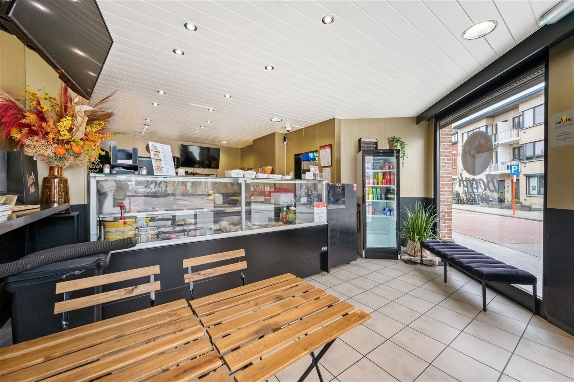 Opbrengsteigendom - 2 appartementen + handelspand te Lier foto 10