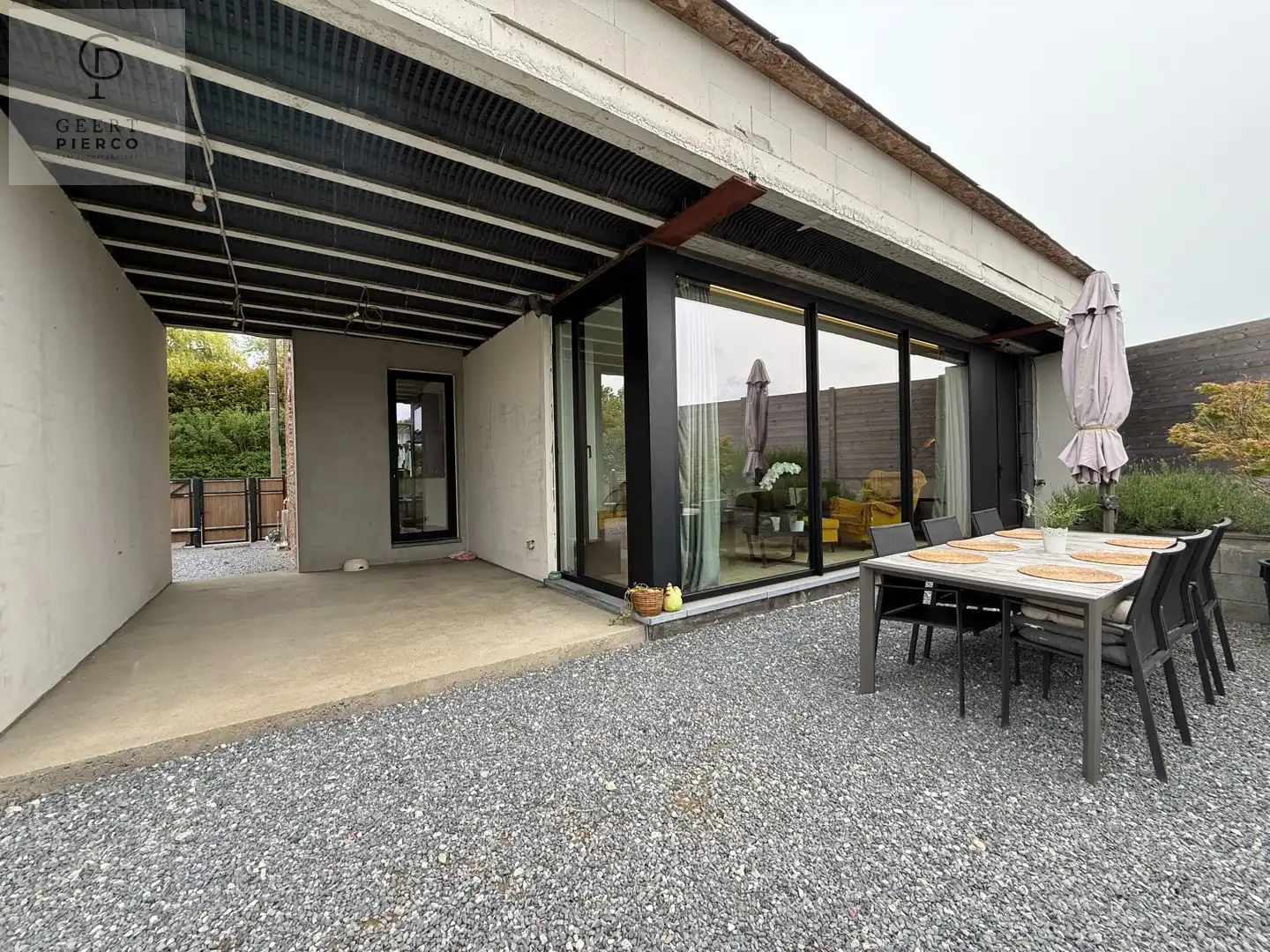 Ruimtelijke woning op een toplocatie foto 54